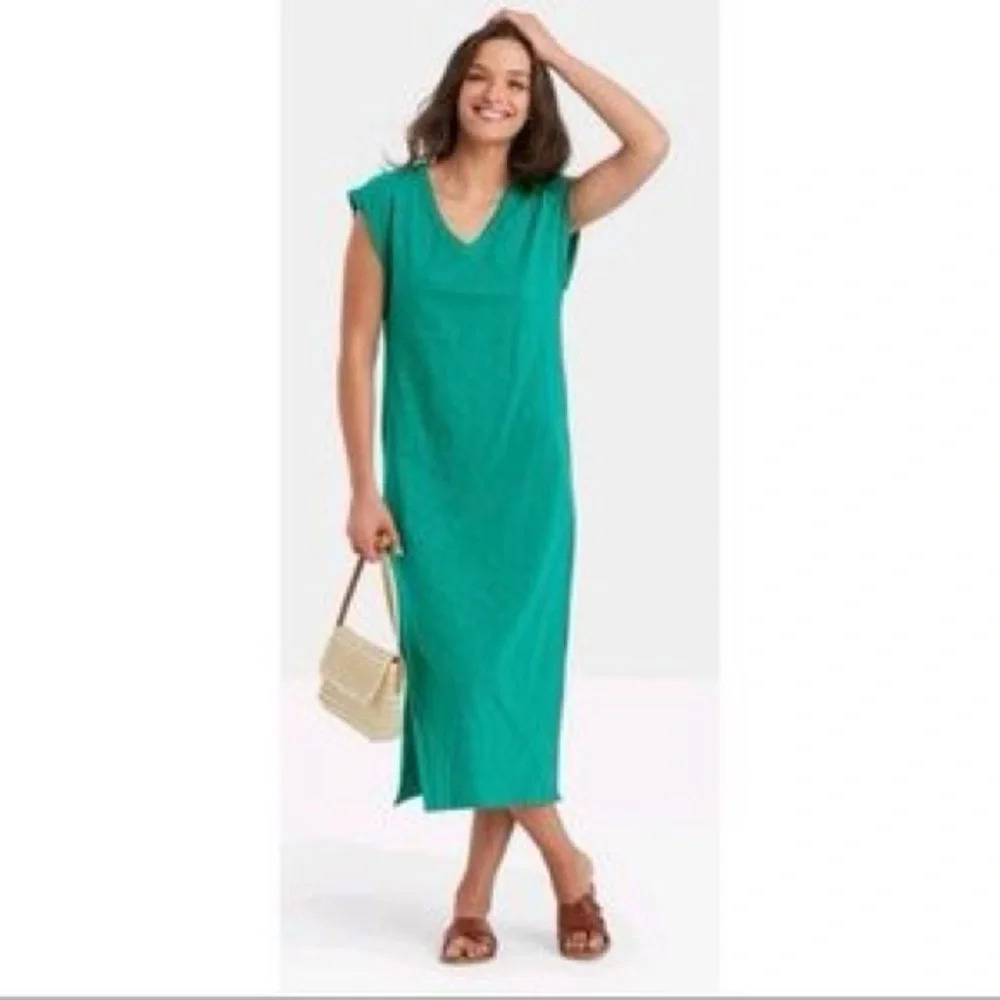 Universal Thread NWT Teal Oversized Midi Dress